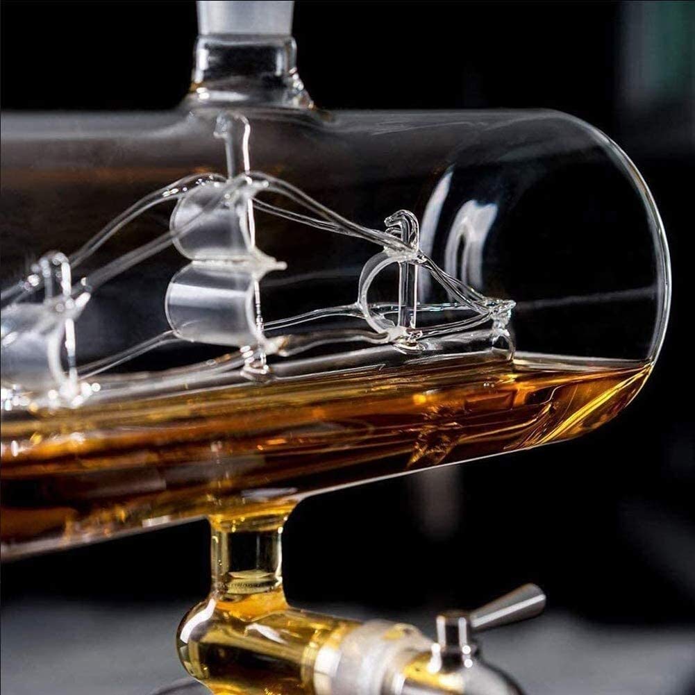 Stojak na butelki stojak na wino, stojak na kieliszki do wina, zestaw 4 kulistych szklanek, dozownik do wina, whisky, karafki na likier (kolor: przezroczysty, pojemność: 1100 ml)
