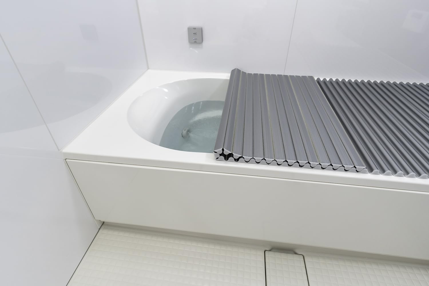 Amazon｜東プレ 抗菌タイプ シャッター式風呂ふた イージーウェーブ 70  