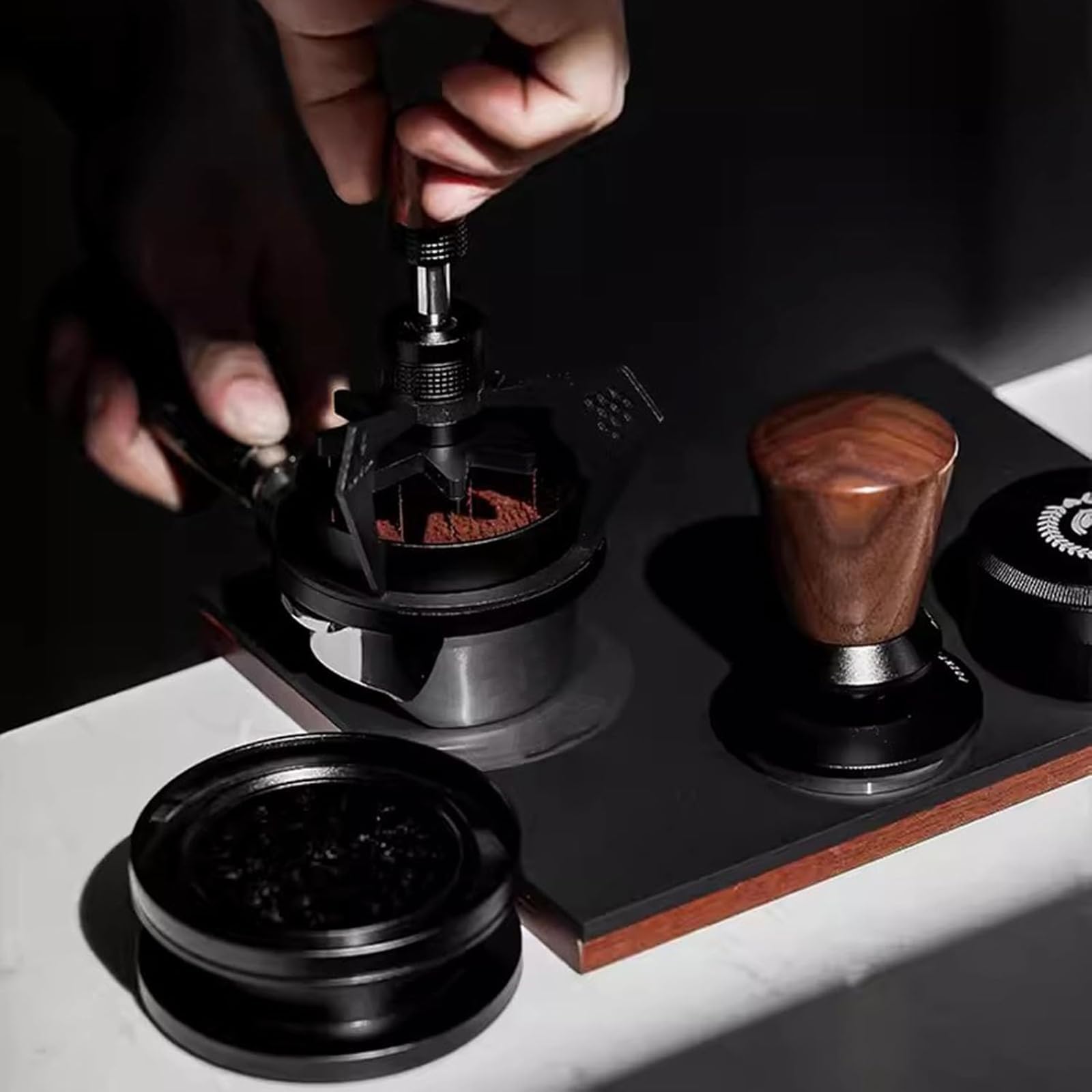 Distribuidor de agujas, herramienta de distribución para agitador de espresso de 58 mm, distribuidor de agujas para café, altura ajustable, con base de limpieza negra, para cafeterías y uso doméstico