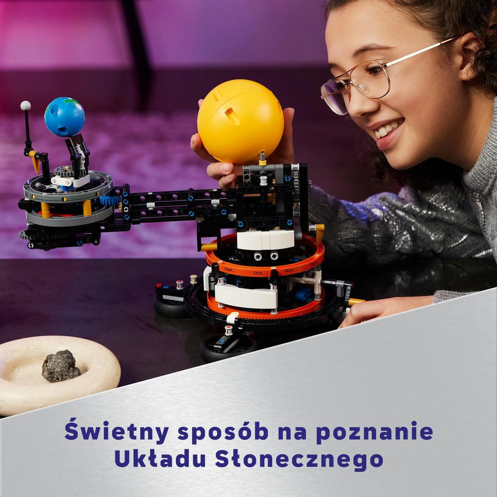 LEGO Technic Planeta Ziemia i Księżyc na orbicie 42179 | Model kosmosu, klocki konstrukcyjne, prezent dla fana techniki, zabawka edukacyjna dla dzieci 10+, 526 elementów