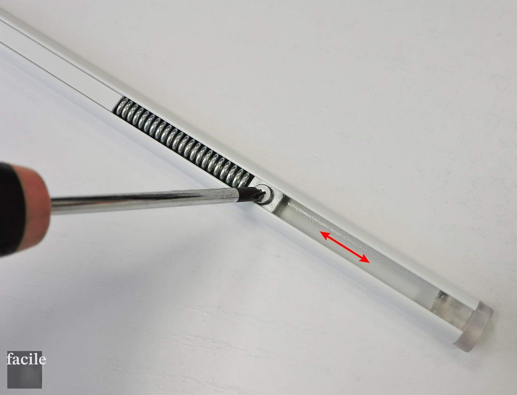 BACCHETTA A MOLLA DIAMETRO 13 MM ALLUMINIO VERNICIATO BIANCO ESTENSIBILE CM 39-60