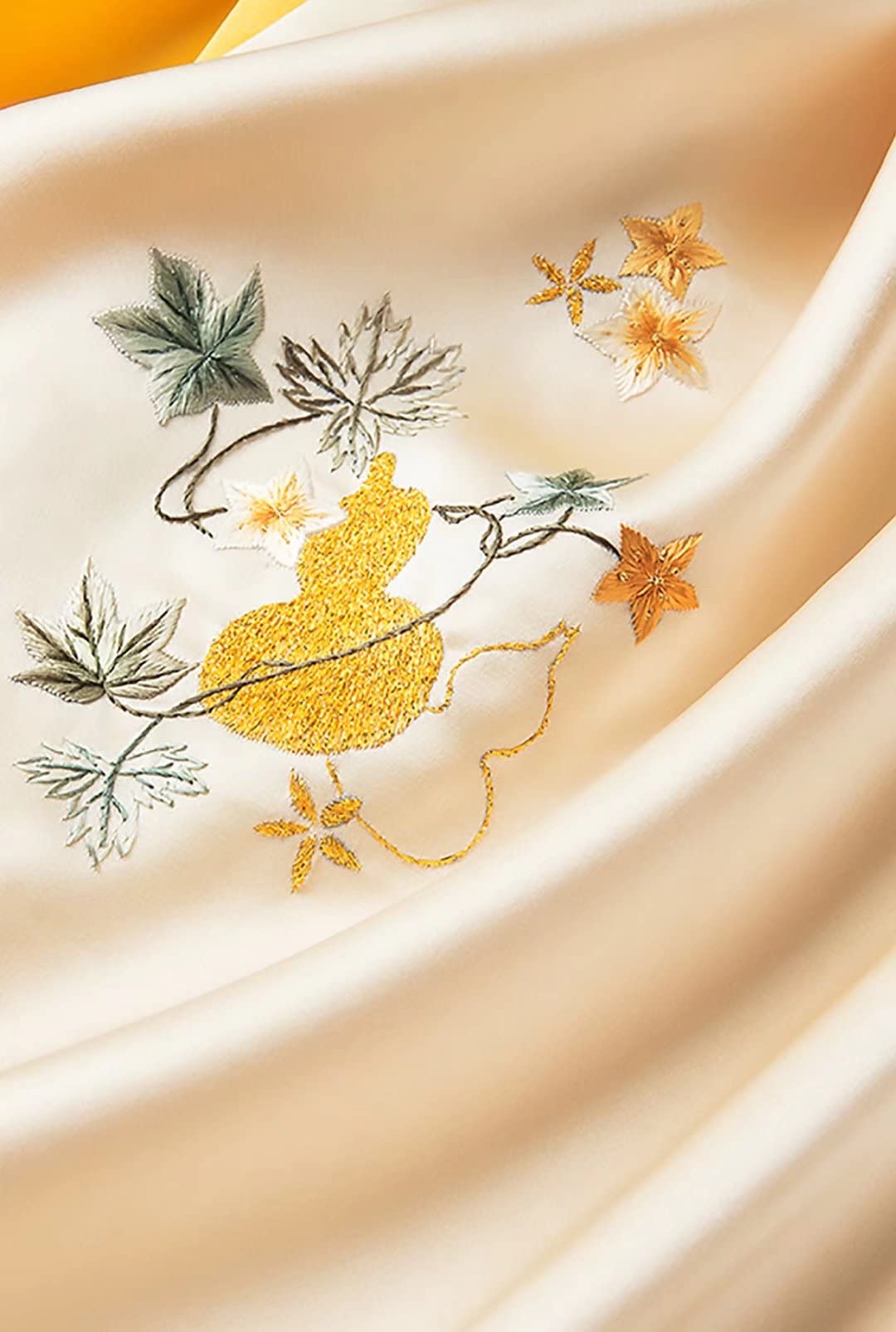 Bufanda de Seda de Dos Capas Bordada a Mano Goud Gourd Pañuelo para el Pelo Chales 625 (Beige Talla única)