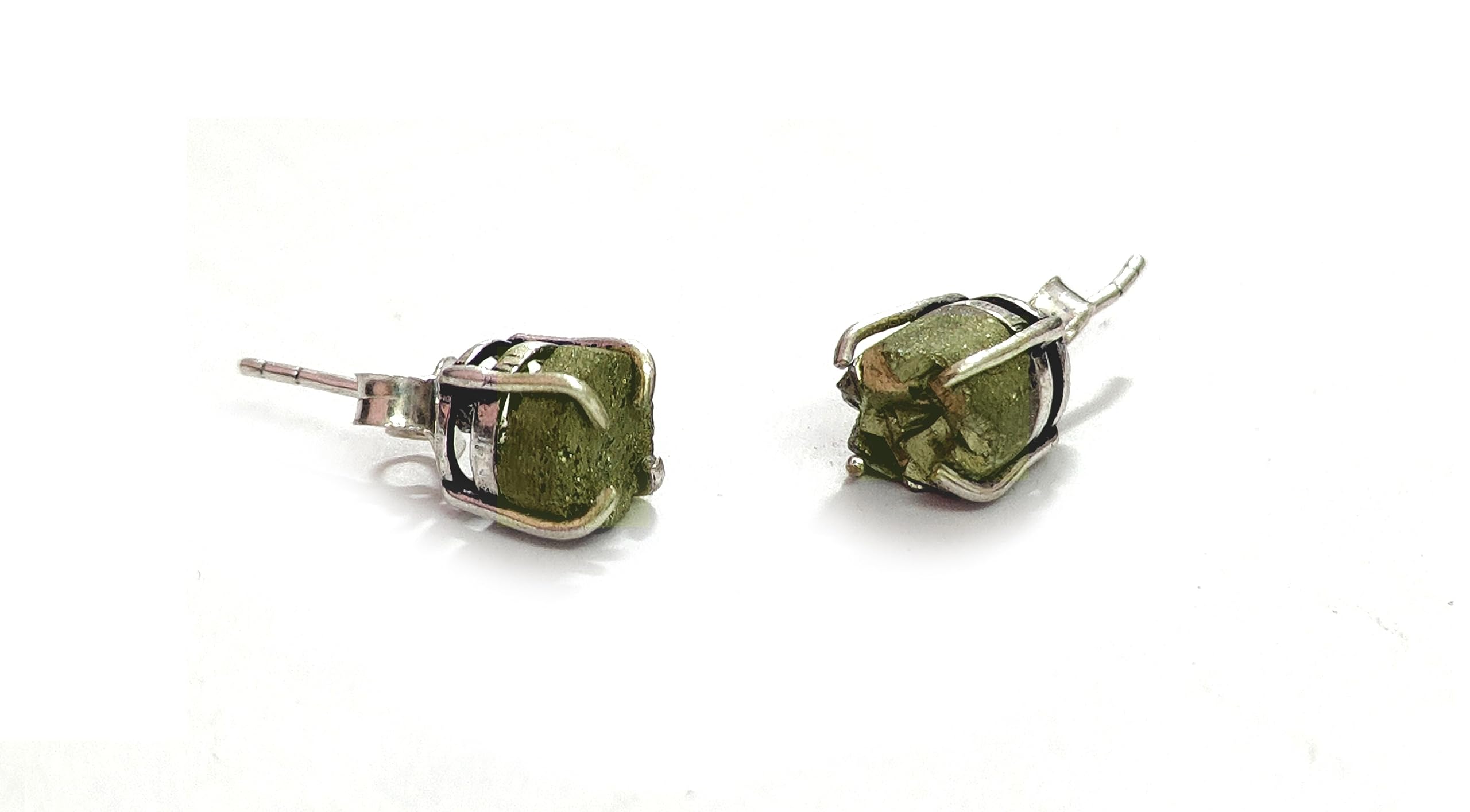 Astroghar Natural Pyrite Crystals Earring Studd Tops Jhumka Pair For Women And Girls (B0CGNTS9SW) Amazon Price History, Amazon Price Tracker