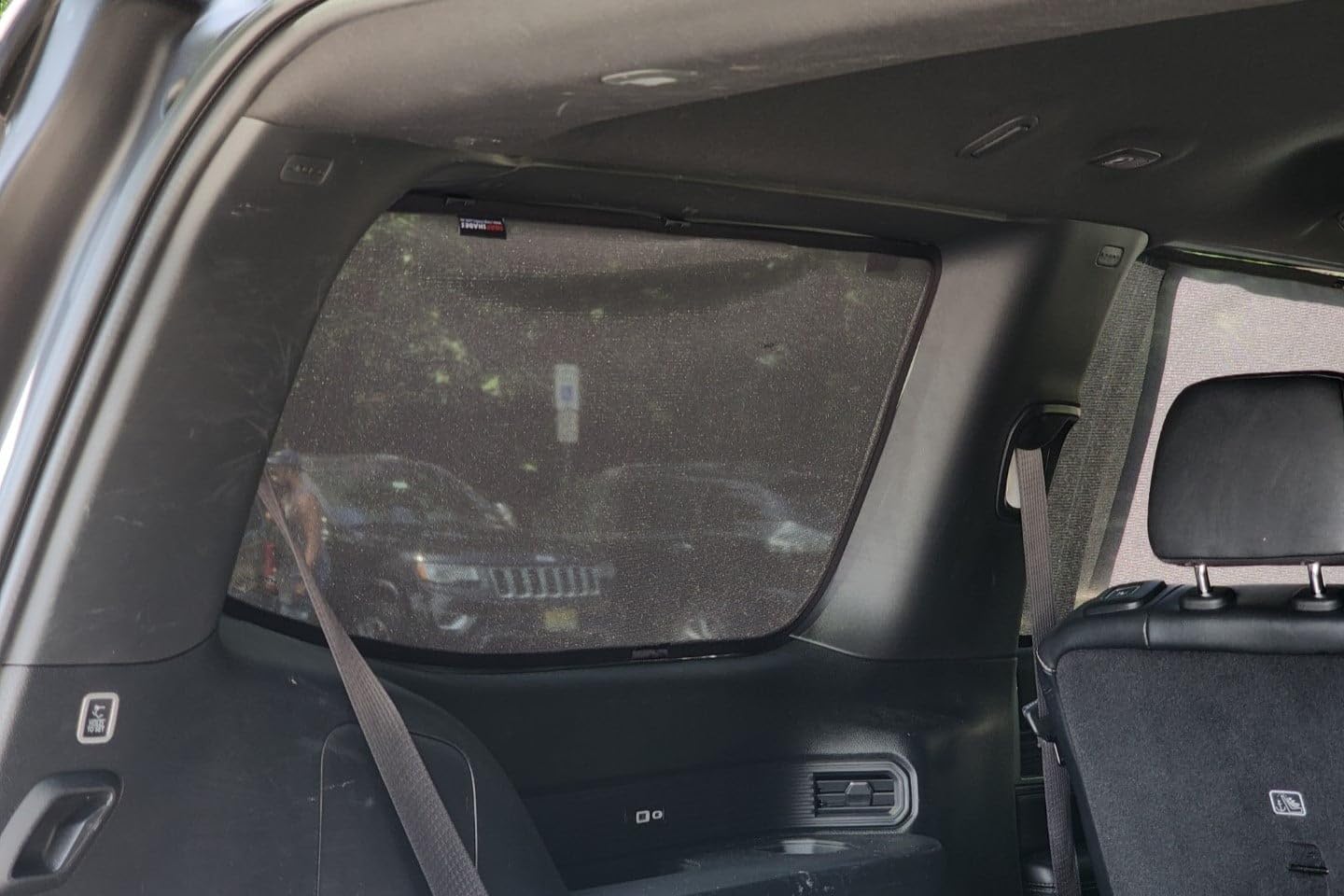 Snap Shades for Jeep Wagoneer/Grand Wagoneer 4th Gen Port Window Shades (WS; 2022-Present)