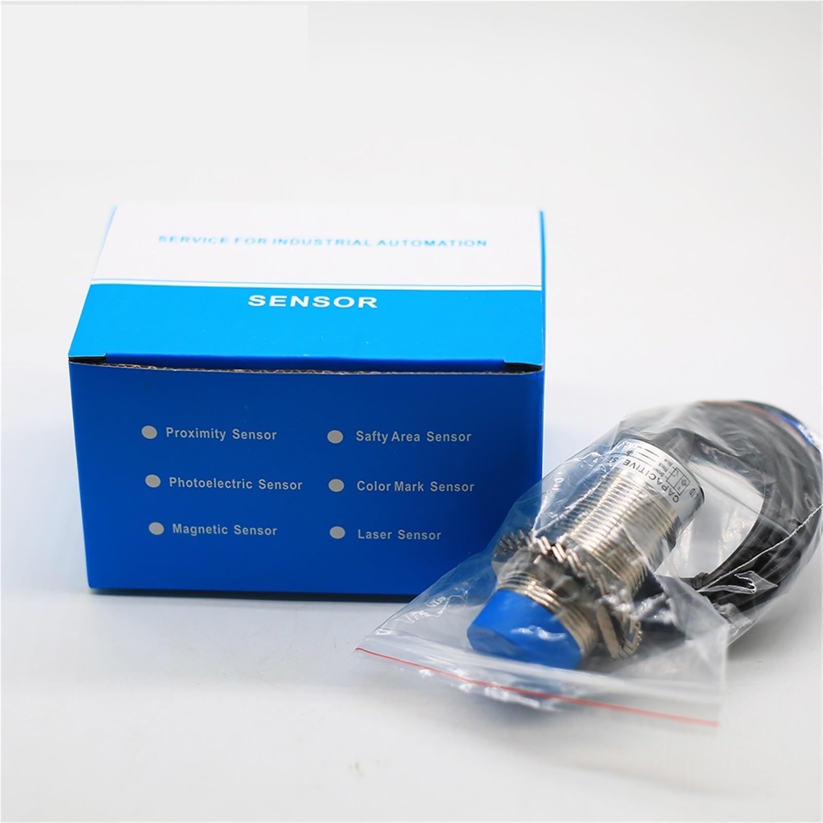 Evite desbordamientos con el sensor de proximidad capacitivo M30 PNP NC de 20mm 8