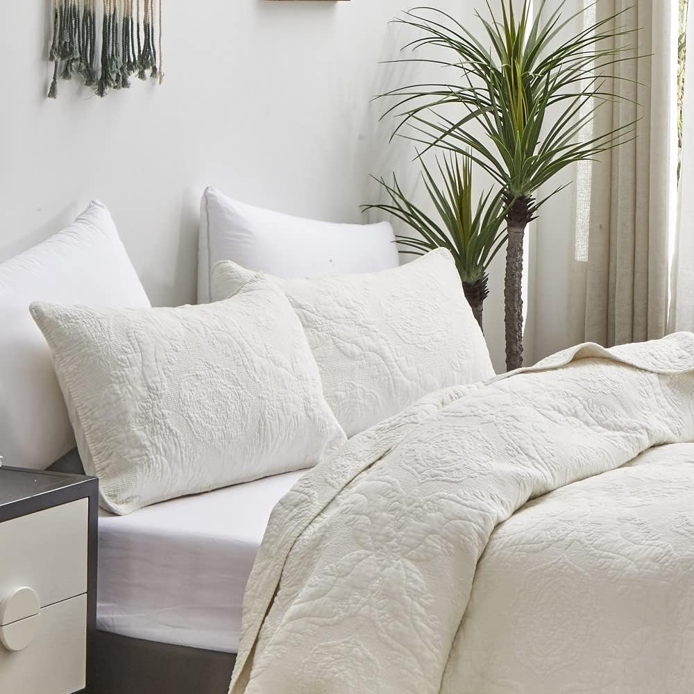 Tache Cotton Damask Paisley Vanilla Cream Ivory Elegant Matelassé Embroidered Quilted Accent Pillow Sham, 20 x 36, 1 Piece