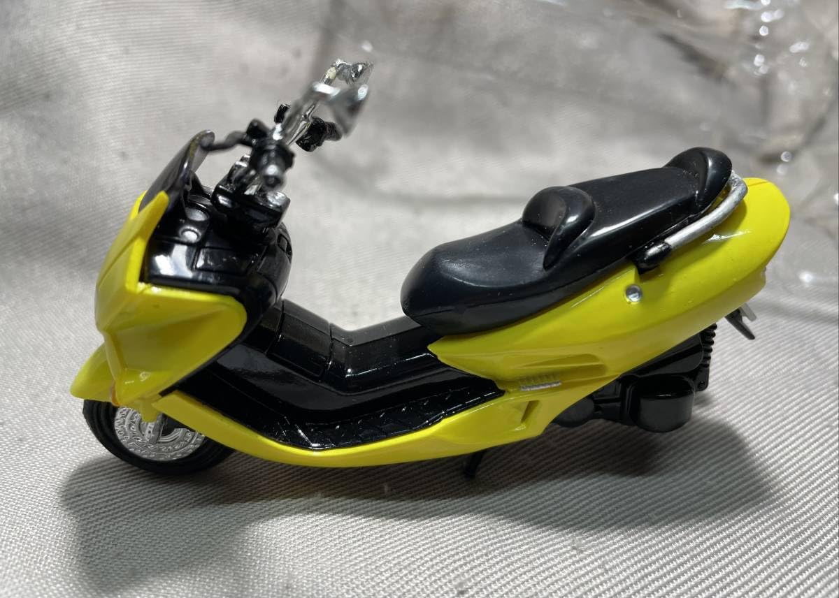 Amazon | ミニカー ビッグスクーターコレクション◇1/24 フォルツァ