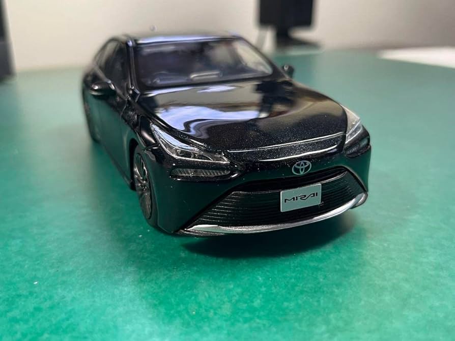 トヨタ「MIRAI」ミニカー Amazon | ミニカー TOYOTA MIRAI 水素 カラーサンプル 黒