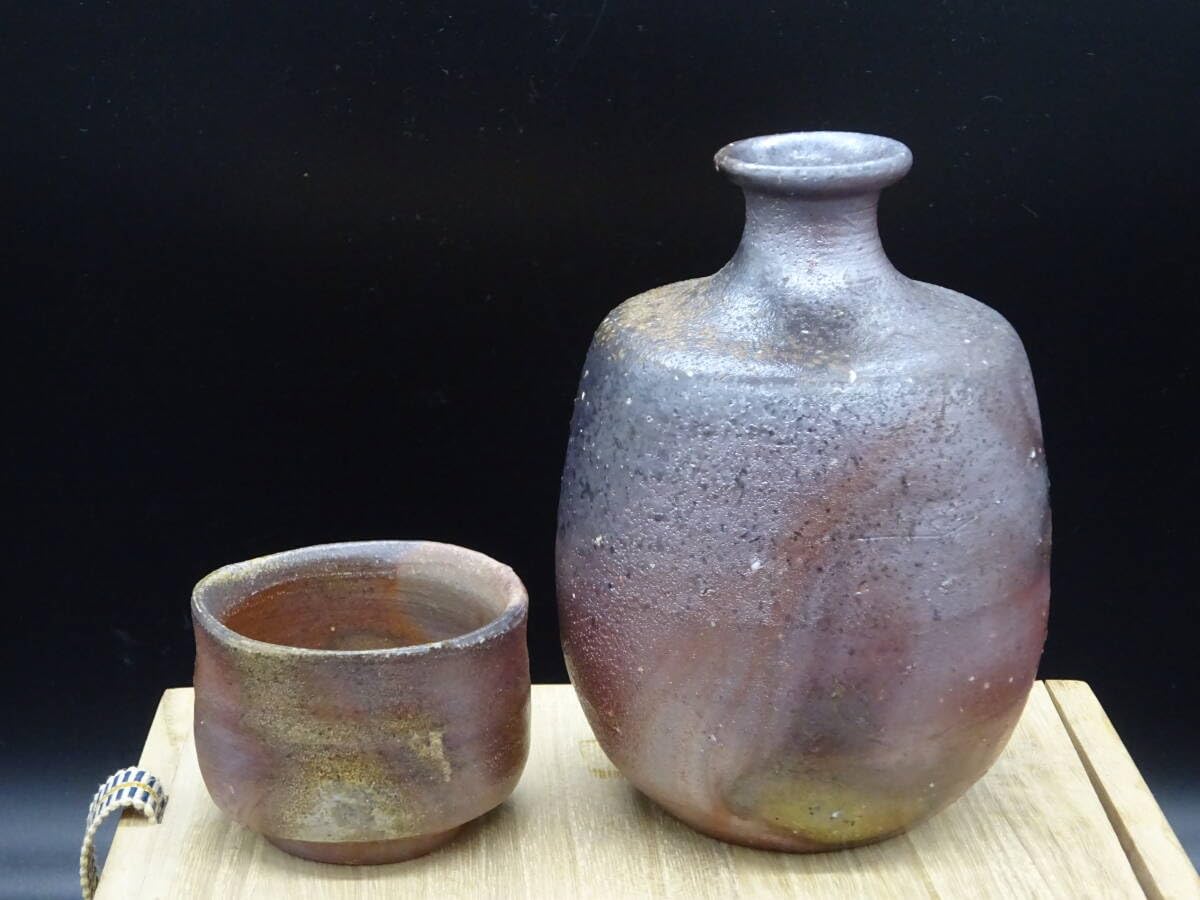 Amazon.co.jp: 備前焼 人気実力作家 安井徹 工芸会正会員 備前窯変徳利