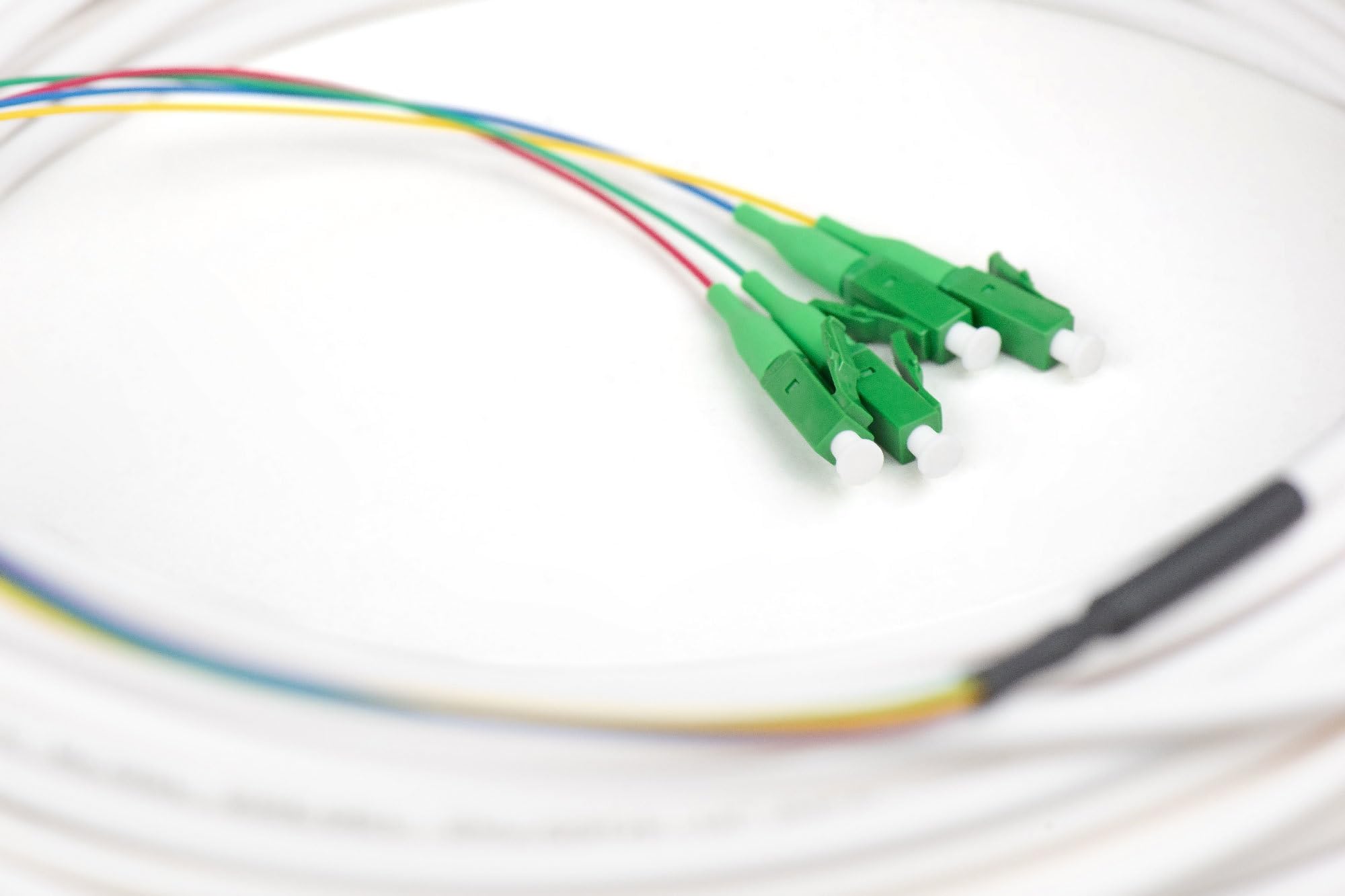 DIGITUS FTTH Drop Cable - monomode - OS2-4 fibres - 4 connecteurs LC/APC - flexion optimisée G.657A2 - LSZH - 50 m de longueur de câble - Câble fibre optique, Fibre Optic Cable