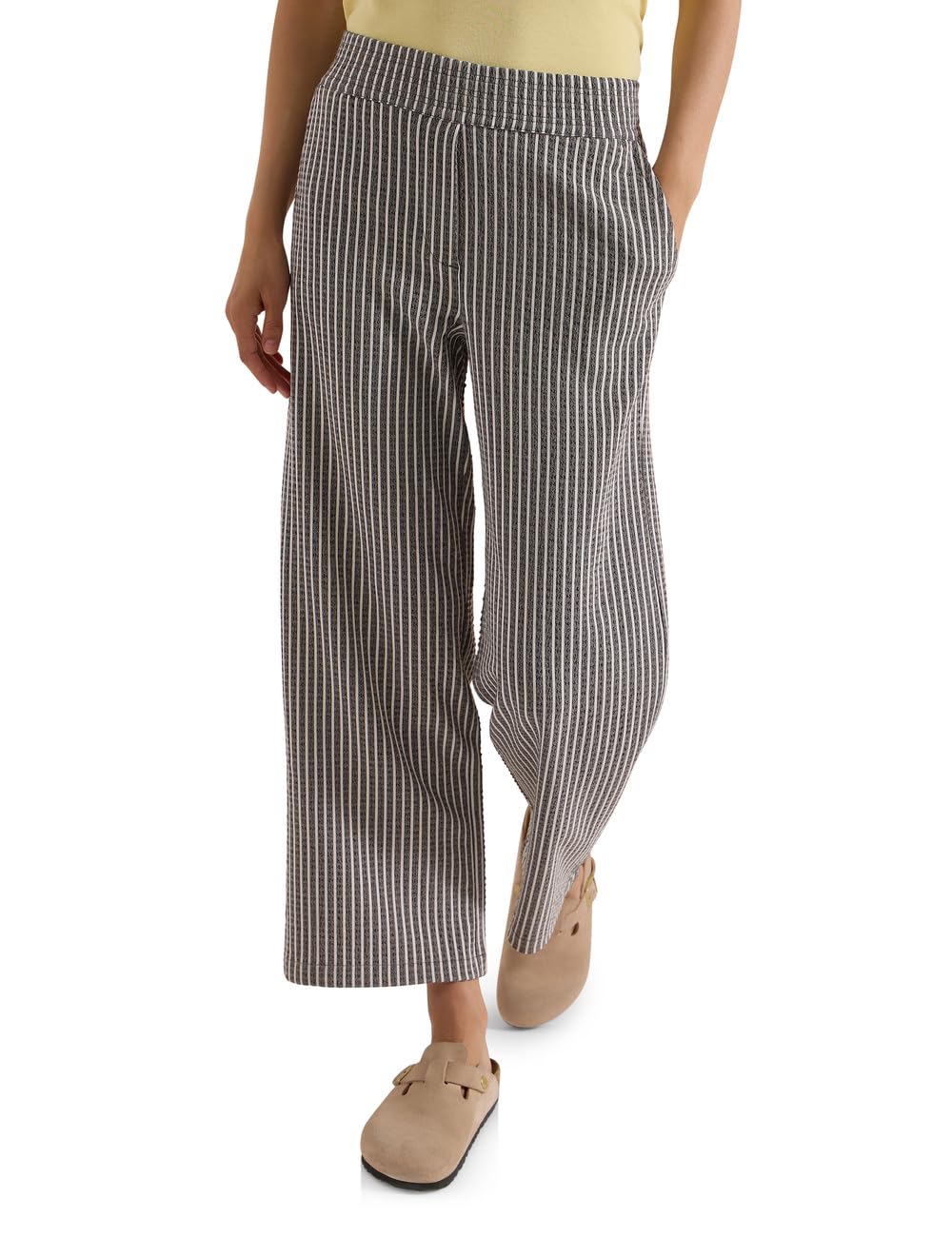 Cecil Wide Leg Trousers in Seersucker Quality Brown Cacao M