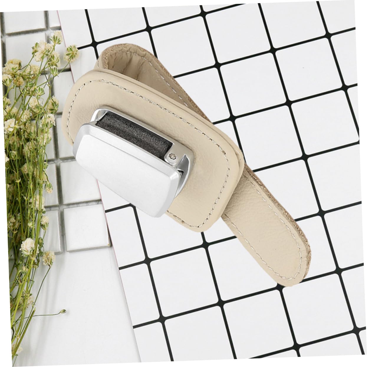 ibasenice 3piezas Soporte para Gafas De Sol Multi-Funcional Clip De Almacenamiento para Visera De Coche Beige Accesorio Práctico para Evitar Rasguños y Roturas