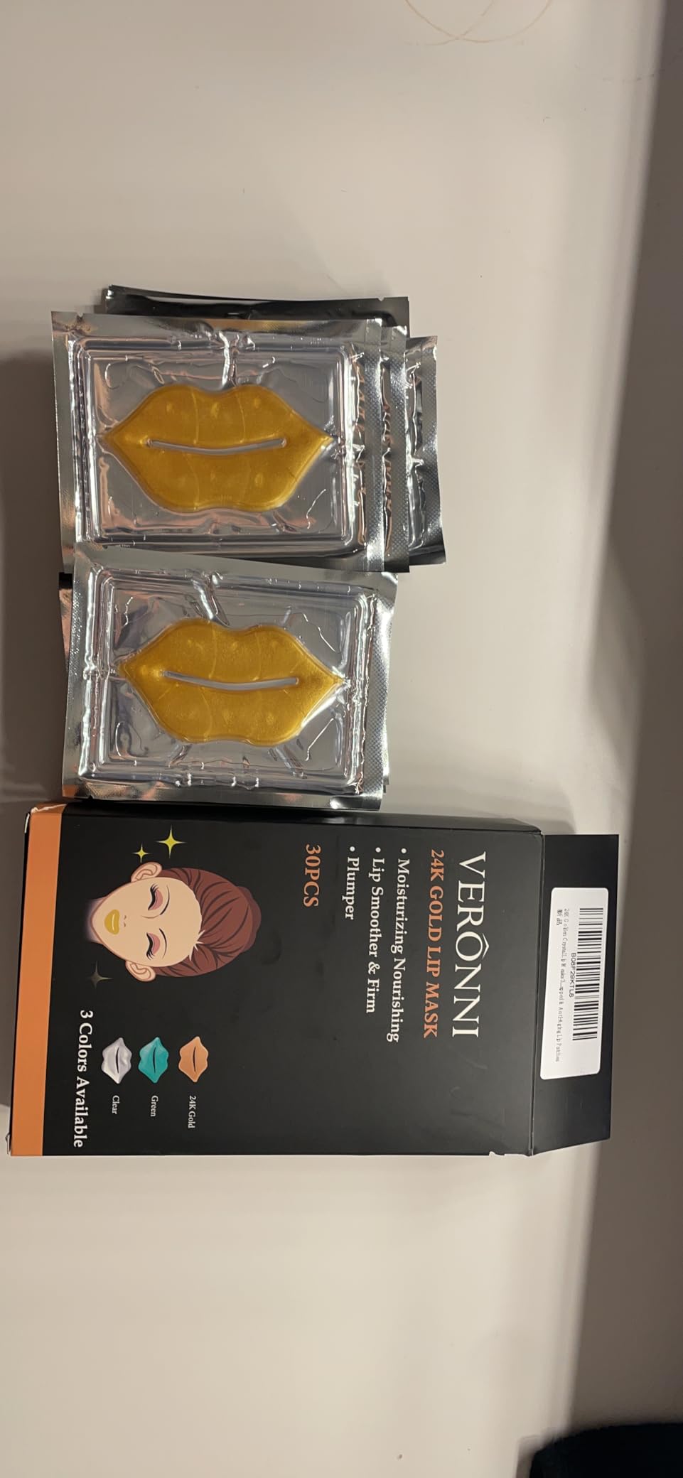 VERONNI 24K Golden Crystal Lip Masks 30 Pieces Hydrating Lip Plumper Mask Collagen Nourishing Lip Care Gel Pads Remove Dead Skin Anti Chapped & Anti-Aging Lip Patches