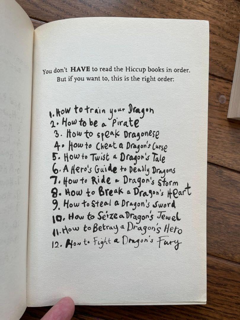 Amazon.co.jp: How to tr your dragon 完全13冊 : おもちゃ 