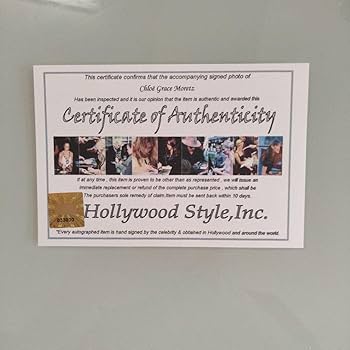 セール中…クロエ・ベネット直筆サイン入り超 特大写真…2 クロエ・ベネット直筆サイン入り2Lサイズ写真…Chloe Bennet