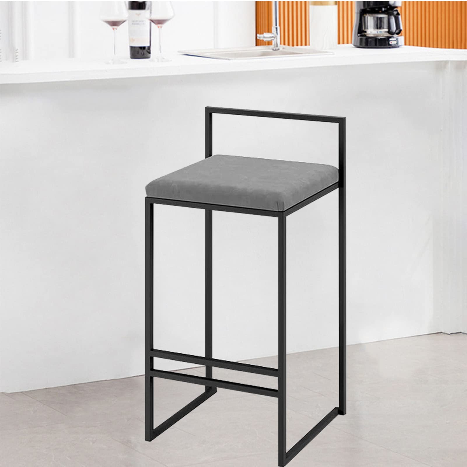 Tabourets de bar avec dossier confortable contre le mal de dos en cuisine