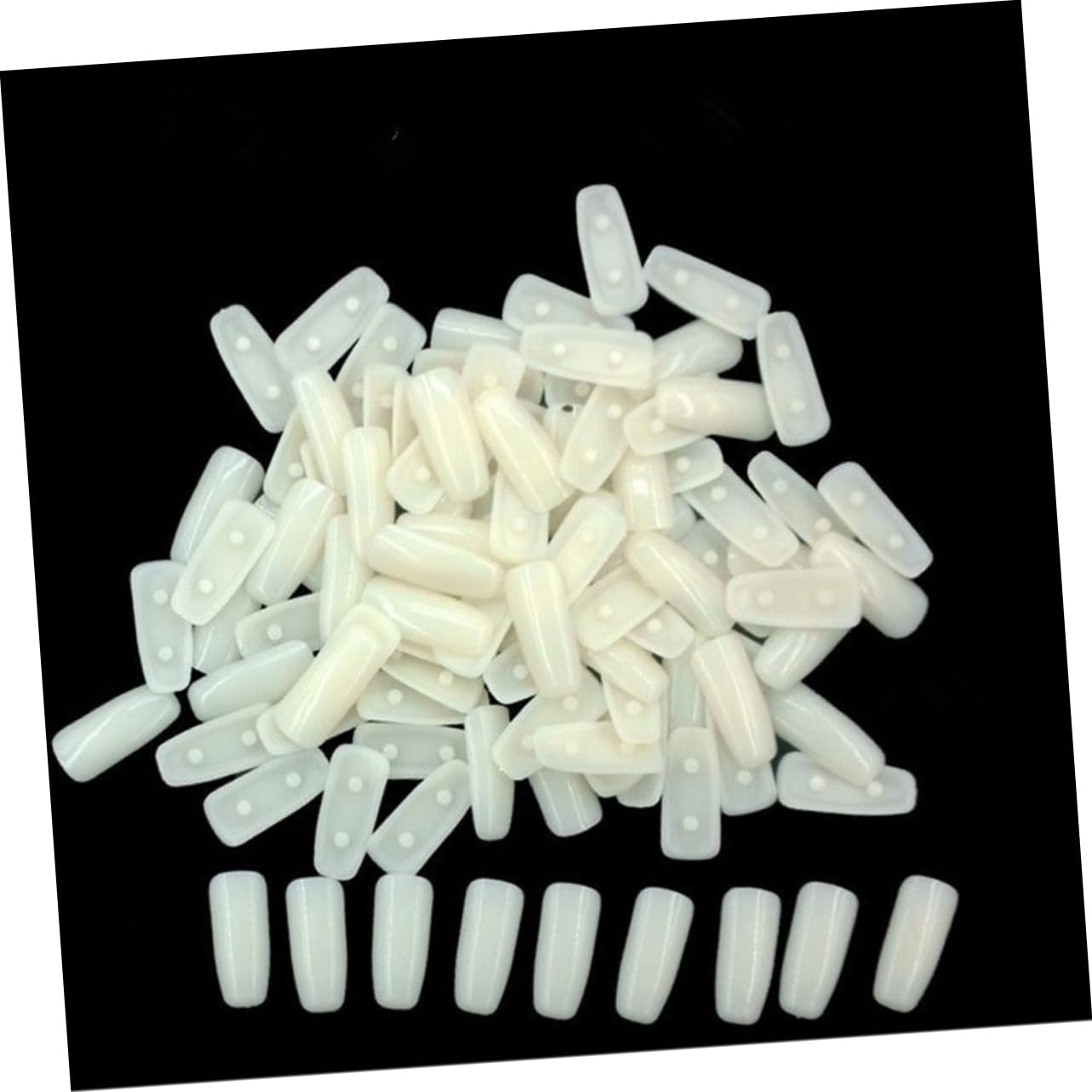 200Pcs False Nail Tips for Nail Art Practice Beige Nail Display Board for Salon Home Use Smooth Material Compact Portable Manicure Supplies