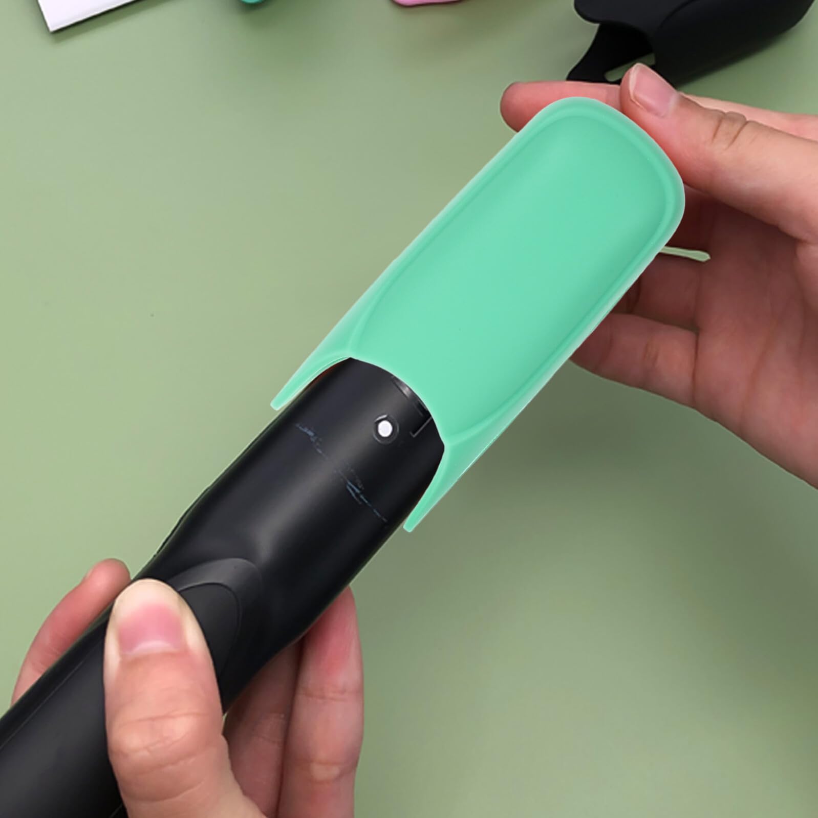 Funda Protectora de Silicona Resistente al Calor Diseño Ligero y Funcional Desmontable y Lavable para Planchas y Rizadores de Pelo para Uso Seguro Peinado