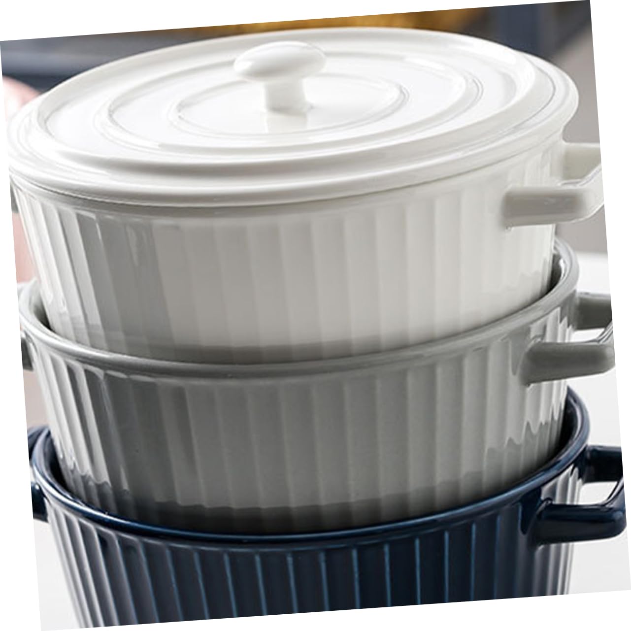 Bol avec Couvercle à Double Anse en Céramique Blanc | Compatible Micro-ondes, Isolation Alimentaire, Usage la Cuisine et Mélange de Salade, Format Simple et Moderne