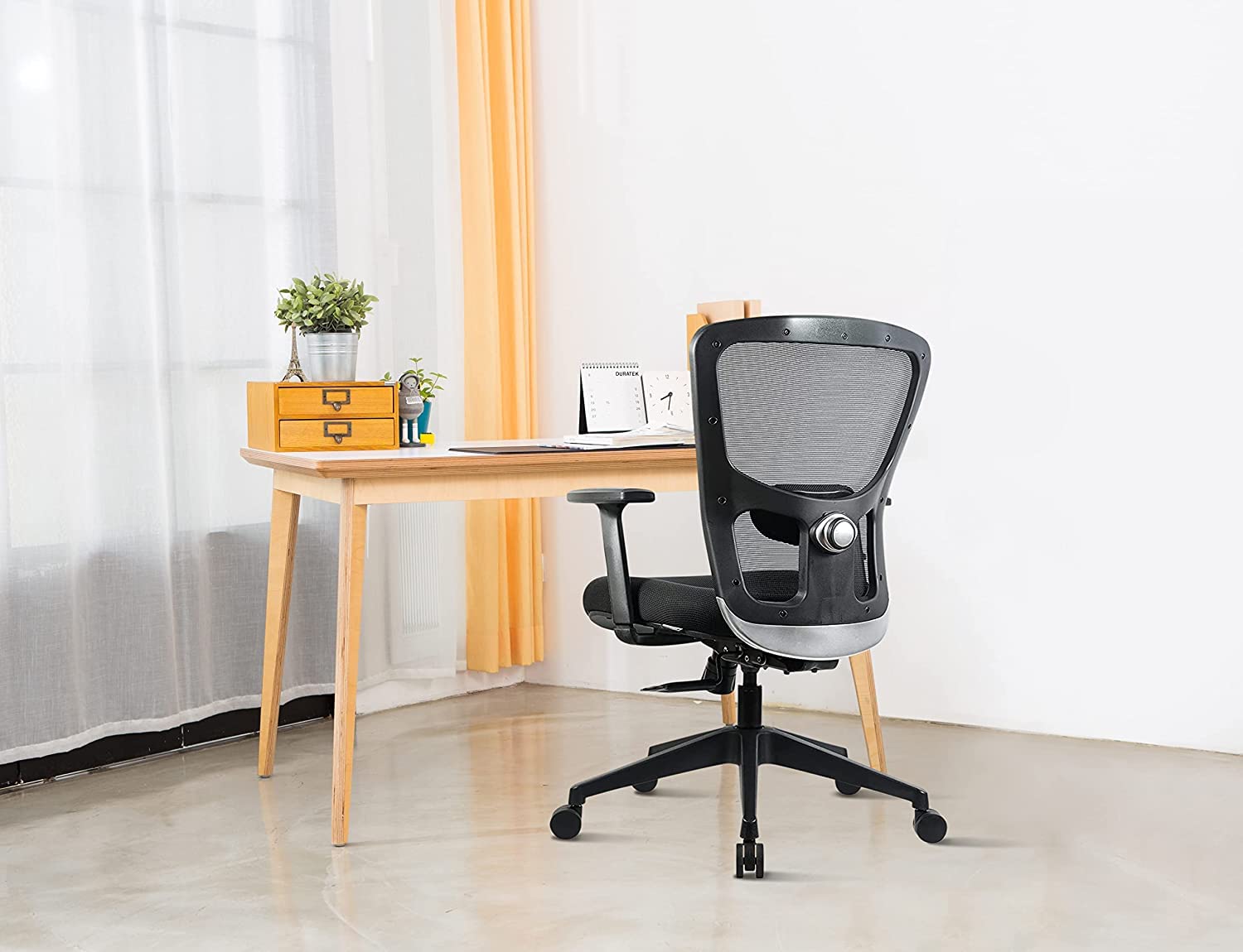 Duratek Dynamo M1 Ergonomic Chair with Breathable Mesh, Lumbar Support