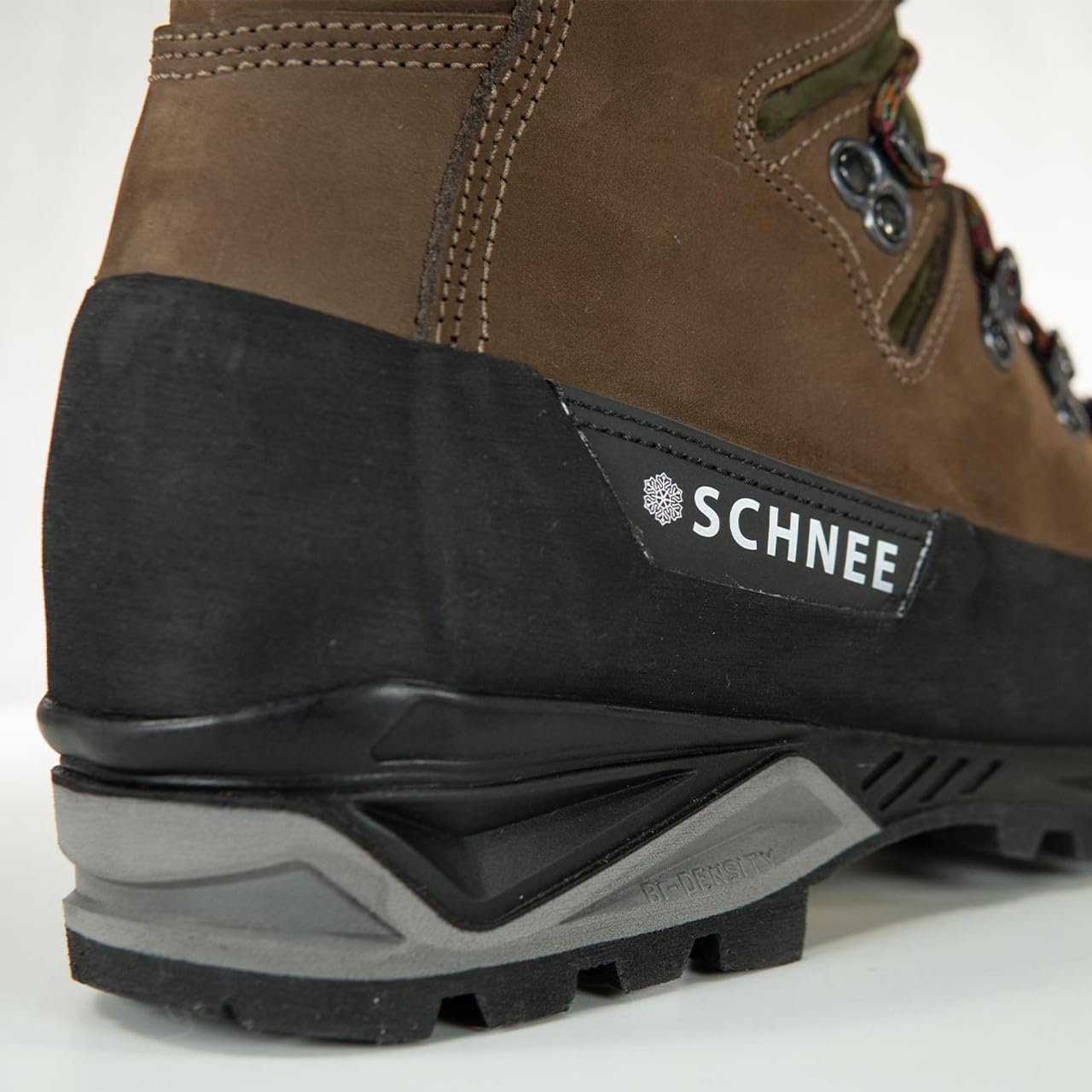 SCHNEE'S Beartooth Men's, 400g Insulated, Hunting Boots, Waterproof, and 9" Leather Upper