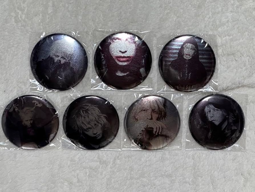HYDE ガチャ　メタル缶バッジ　7種コンプリート　バッヂ　バッチ HYDE ガチャメタル缶バッジ7種コンプリートバッヂバッチ