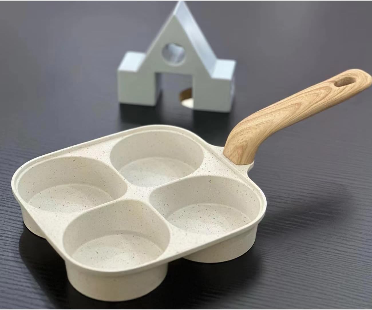 4 Cups Egg Pans-1.46in Deepen Egg cups，Omelette Pan Nonstick Easy Clean Crepe Mold for Breakfast Sandwiches Compatible with Gas Stove and Induction Cookware, 7.7 * 7.7in