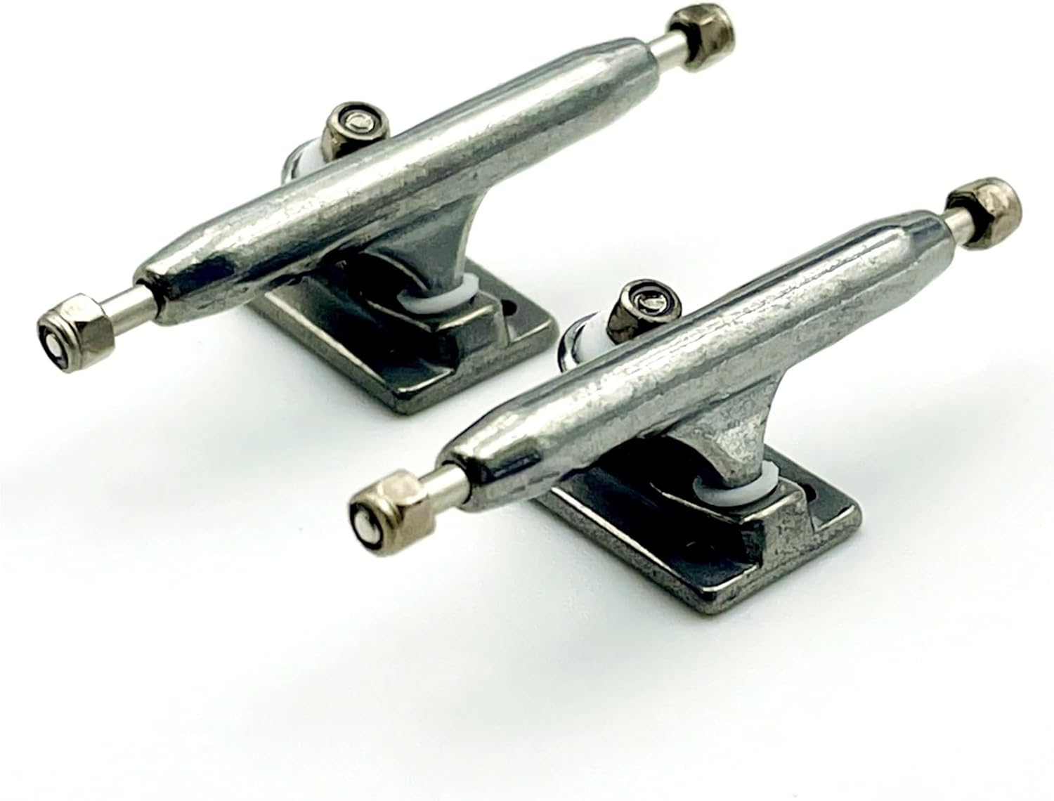 Fingerboard Trucks 1 Piece V3 Pro Fingerboard Bracket Set, 34mm X 36mm, Suitable for Professional Skateboards for Skateboard Wooden Deck Parts(36mm Polished)