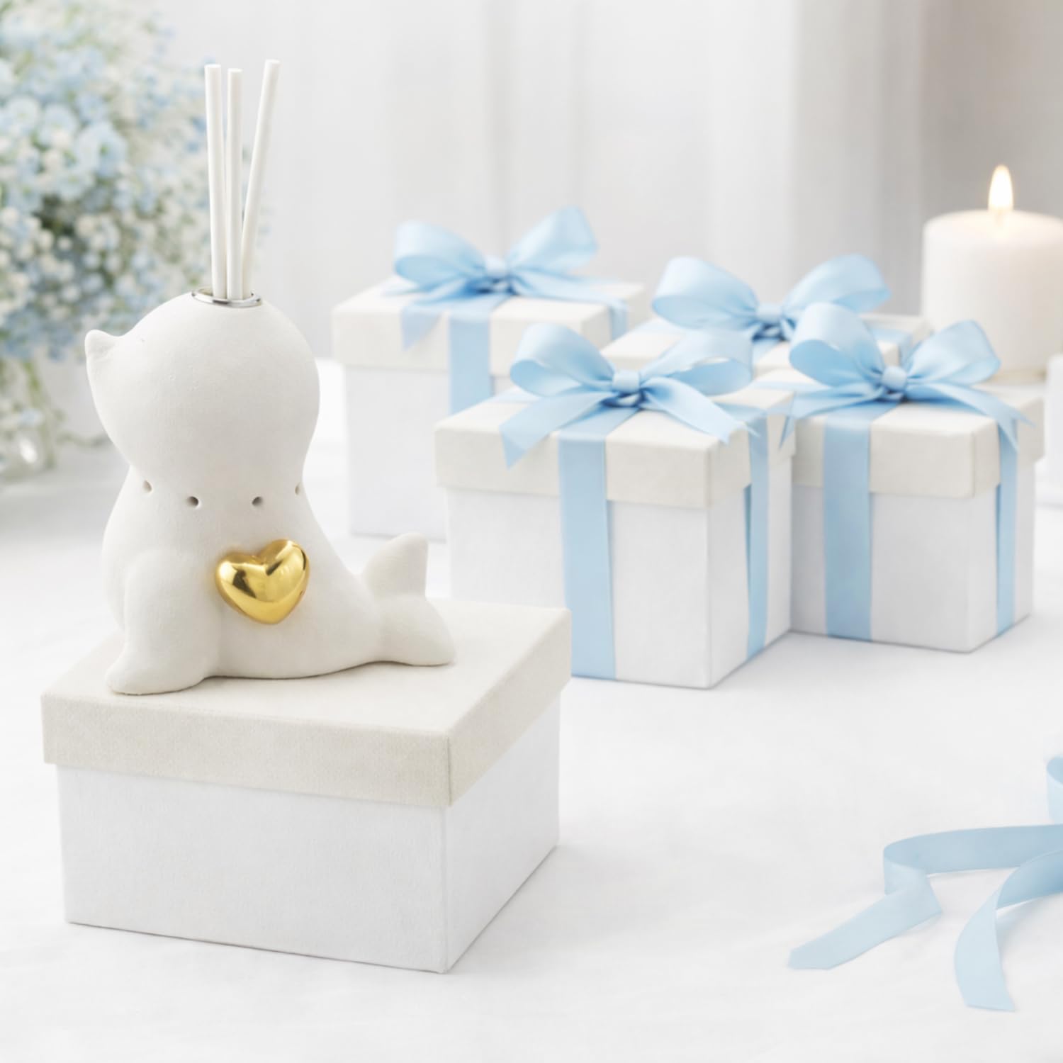 PALUPLUS 10 Bomboniere in Ceramica a Forma di Foca con Profumatore, Misura 9x8x10 cm, Cuore Oro, Bastoncini e Luce a LED, Regalo per Battesimo, Comunione, Feste, Matrimonio -9573M -2,6
