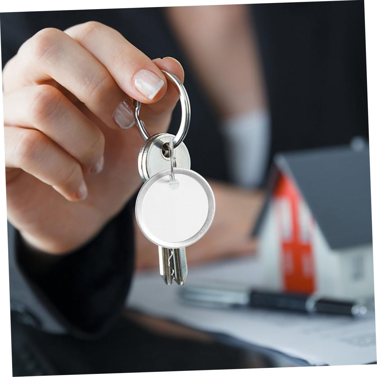 Tofficu 200pezzi Etichette Portachiavi in Metallo Rotonde per Chiavi Auto e Porte Etichette Chiave Scrivibili Durevoli e Pratiche per Organizzazione