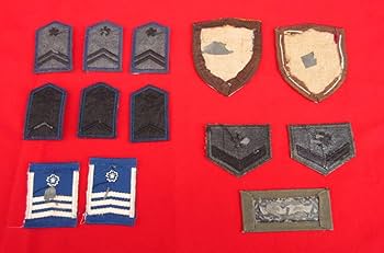 自衛隊　階級章　旧型　各種　約3kg 自衛隊 階級章 旧型 各種 約3kg Yahoo!オークション - 陸上