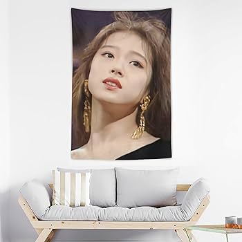 Amazon.co.jp: 中森明菜 タペストリー ポスター 壁飾り 背景布