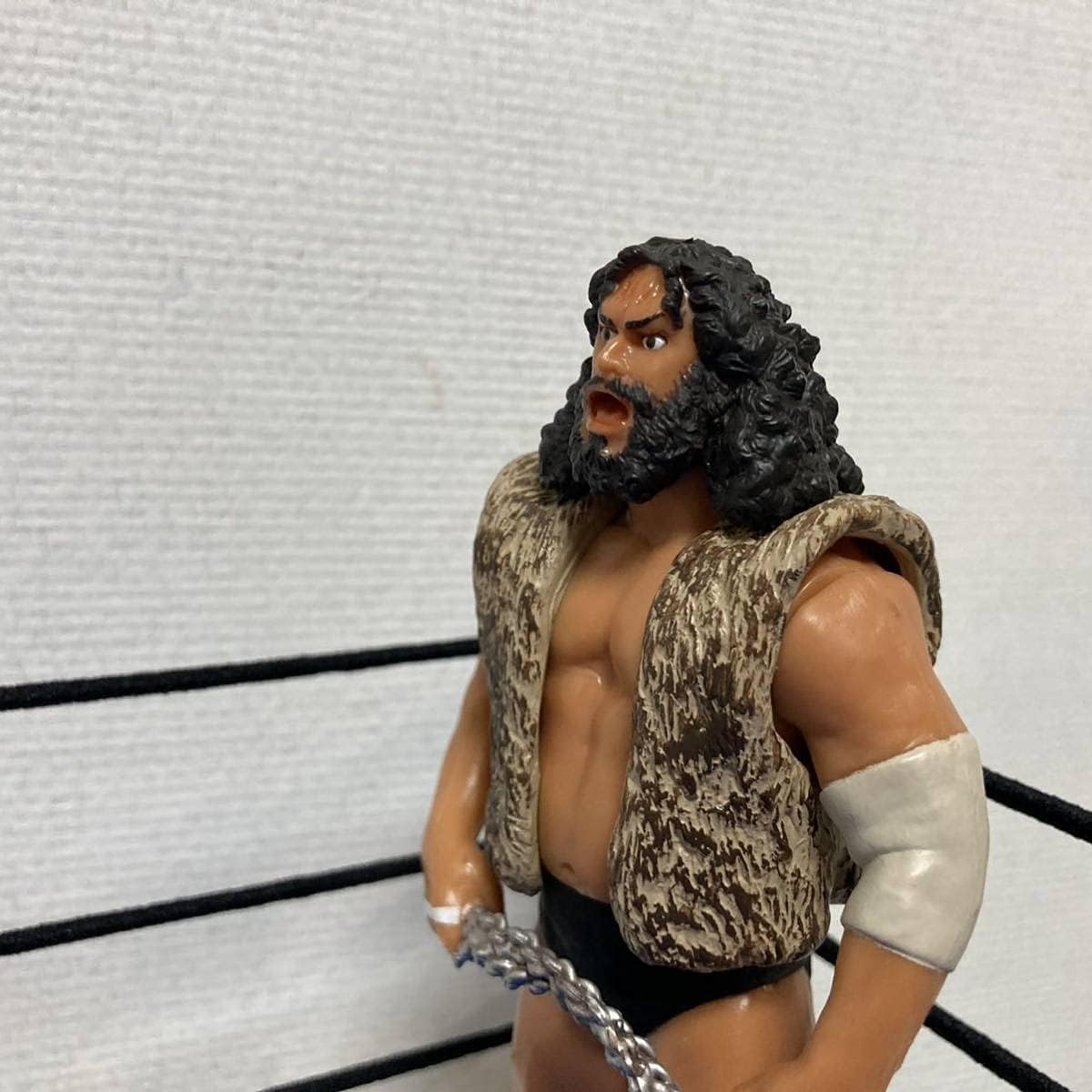 wwe wwf wcw プロレスフィギュア　ブルーザーブロディ（中腰ポーズ） 超獣 ブルーザー・ブロディ フィギュア 全日本プロレス 新日本
