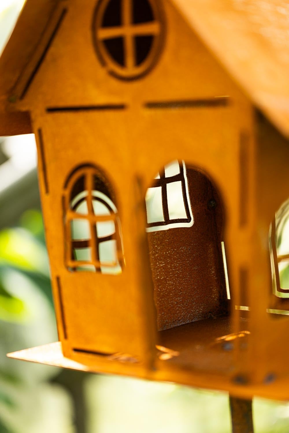 Bornhöft Edelrost Garten Deko Windlicht Vogelhaus Hexenhaus Gartendekoration Dekorieren rostige Dekoration Landhaus Kerzenhalter Vogelfutterhaus auf Stab sehr massiv