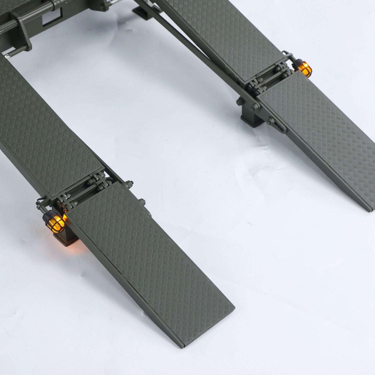 Metal RC Hydraulic Semi Trailer for 1/14 Elefant Faun SLT-56 Tank Transporter Hobby Grade Model