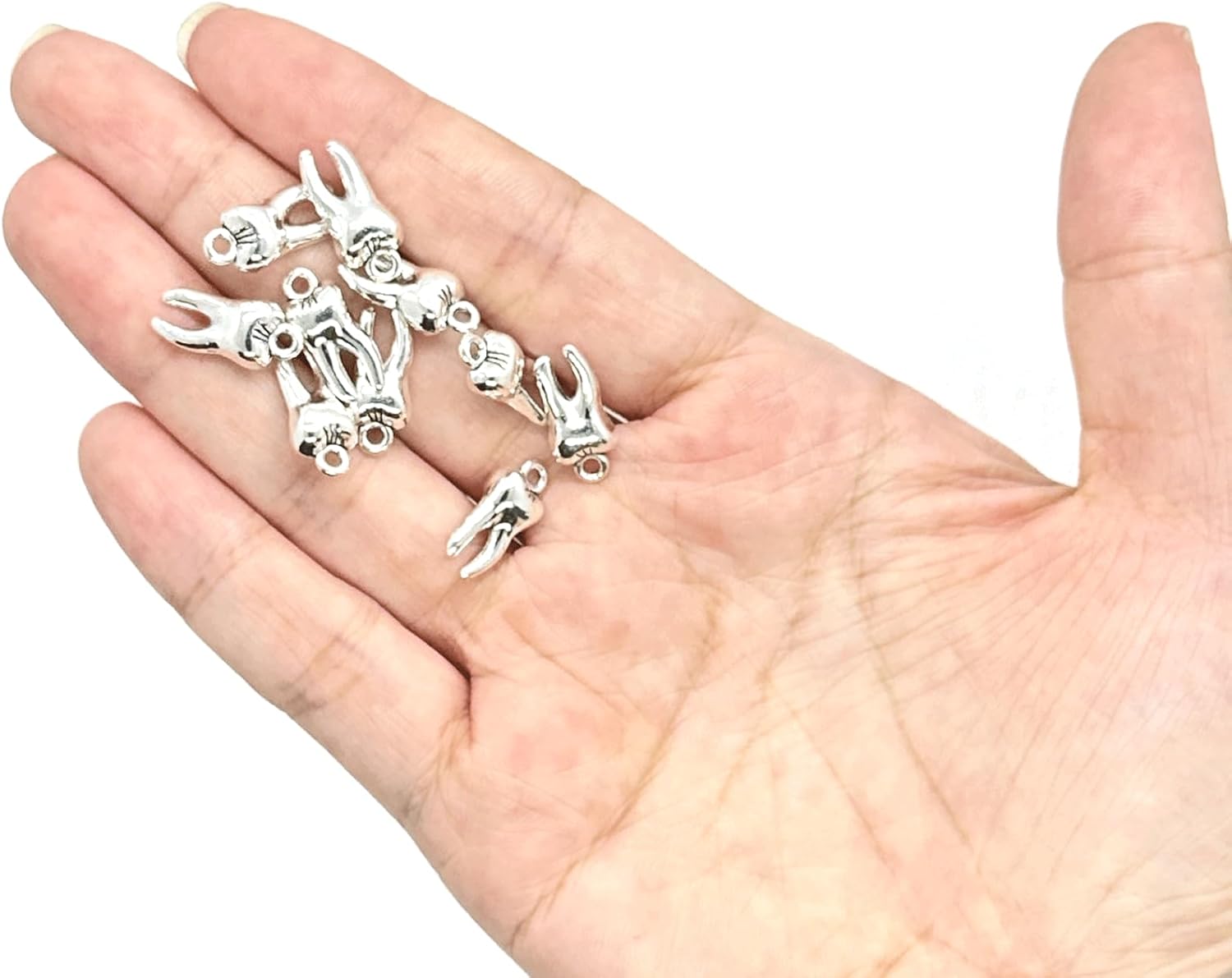 60PCS Spider Amulet Pendants, Antique Silver Alloy Night Spider Charms, Halloween Style Mini Pendants for DIY Crafts - Image 6