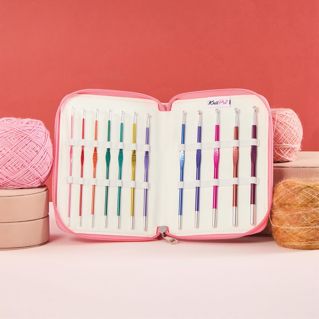 KnitPro Juego de agujas de crochet Zing: 12 agujas de crochet de una sola punta codificadas por colores, cómodas asas para principiantes y caja de regalo
