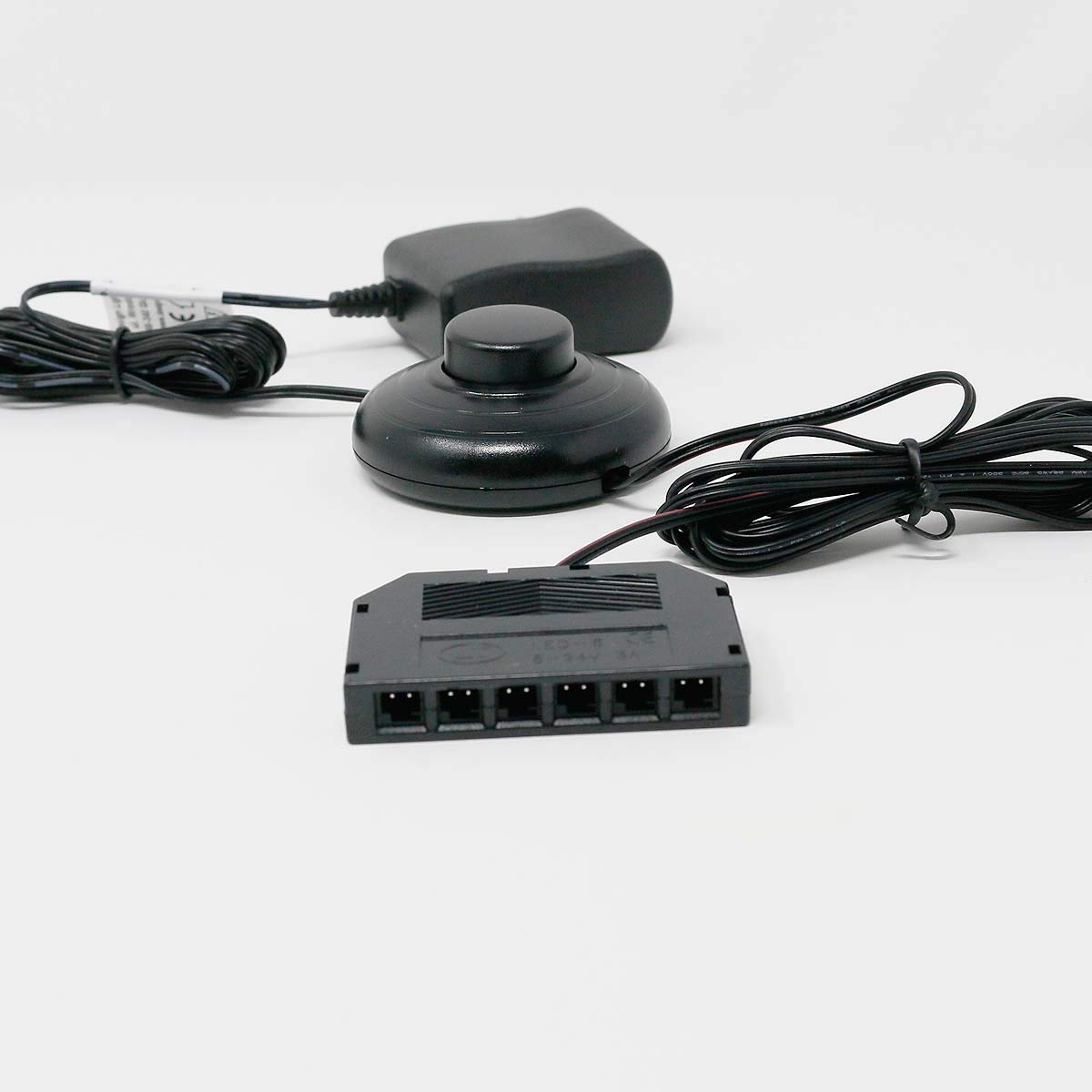 Bloc D'Alimentation LED 12V 18W Avec Pédale Et Distributeur 6 Sorties - Parfait Pour Éclairage Intérieur