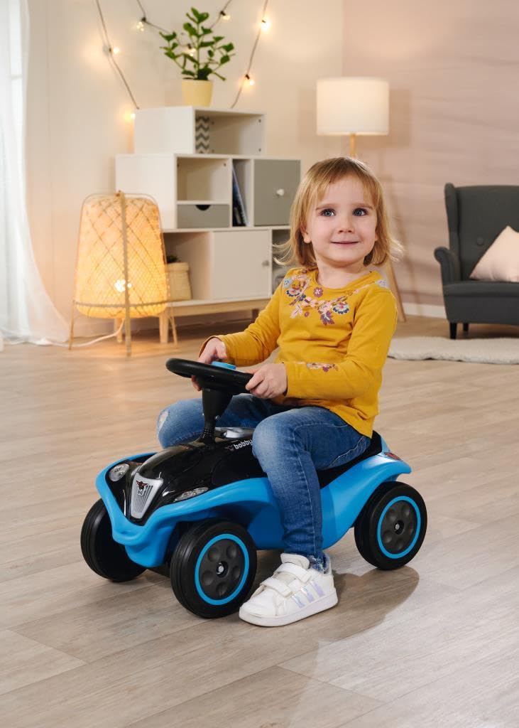 Big - Bobby Car Next - Deluxe Variante, Kinderfahrzeug mit LED-Front Scheinwerfer, Flüsterreifen und weichem Sitz, belastbar bis zu 50 kg, Rutschfahrzeug für Kinder ab 1 Jahr, Blau