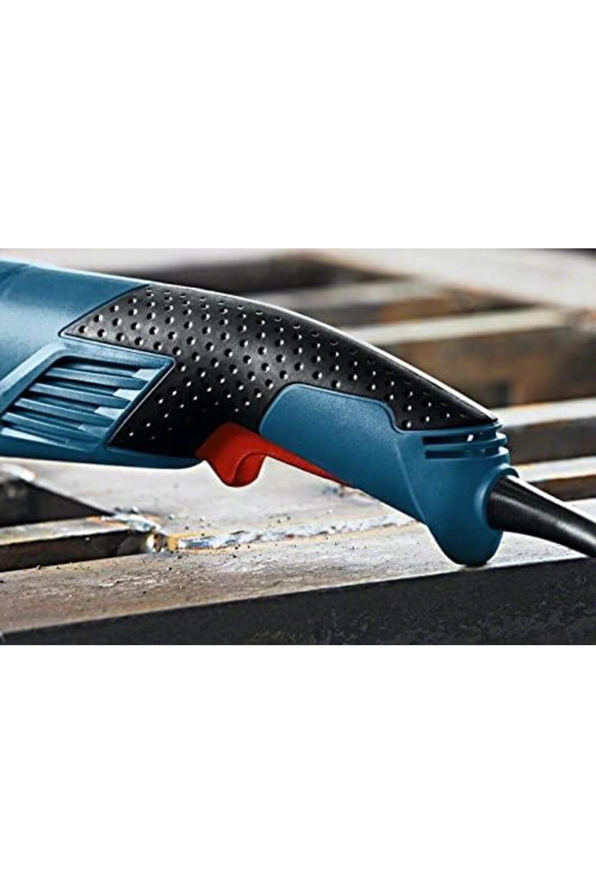 Bosch Professional: szlifierka kątowa GWS 18-150 L (1 800 W, średnica tarczy 150 mm, kołnierz mocujący, nakrętka mocująca, klucz oczkowy, osłona, rękojeść dodatkowa)