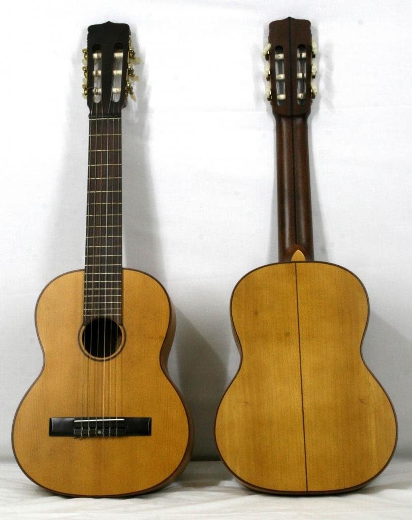 Musikalia Luthery Requinto or Guitarrico in maple, for flamenco