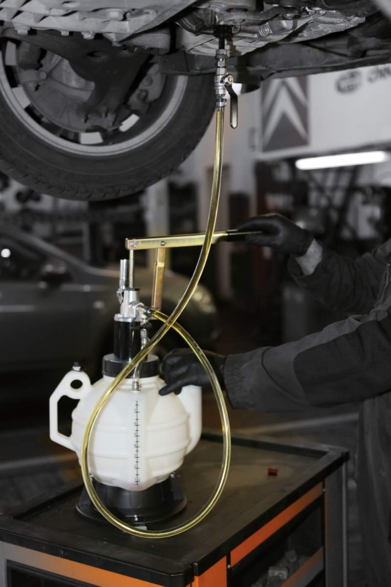 Beta 1884 - Herramienta para incorporar aceite a los cambios manuales, automáticos y a los diferenciales