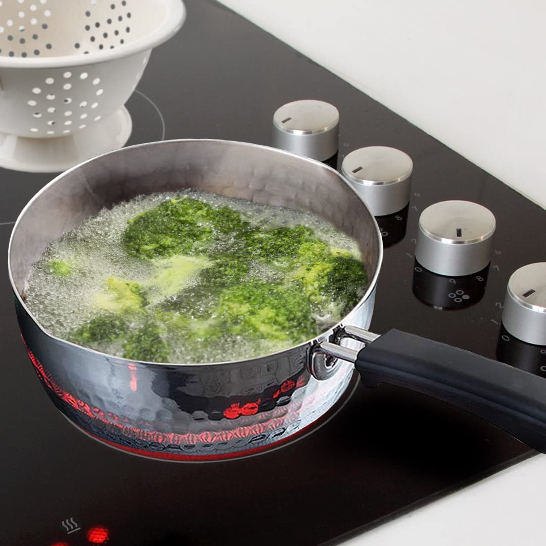 TIKUSAN Yukihira Pan Traditional Japanese Saucepan Stainless Steel Made in Japan with Two Sided Pour Spouts (8.7 inch (22 cm)) - Image 2