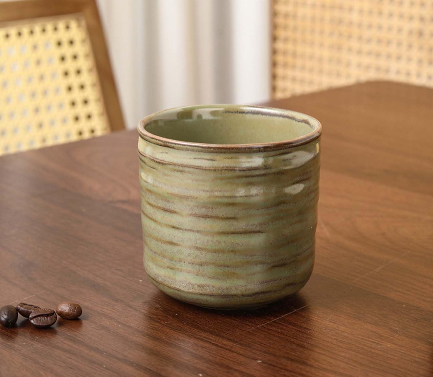 Japanese retro ceramic teacups, coffee cups, and water cups, suitable for restaurants, homes, and offices, green.