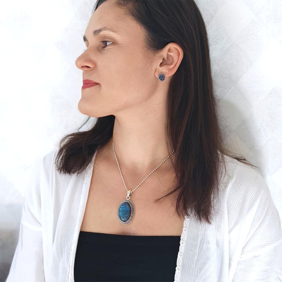 Pendentif labradorite feu bleu argent pour sublimer vos tenues