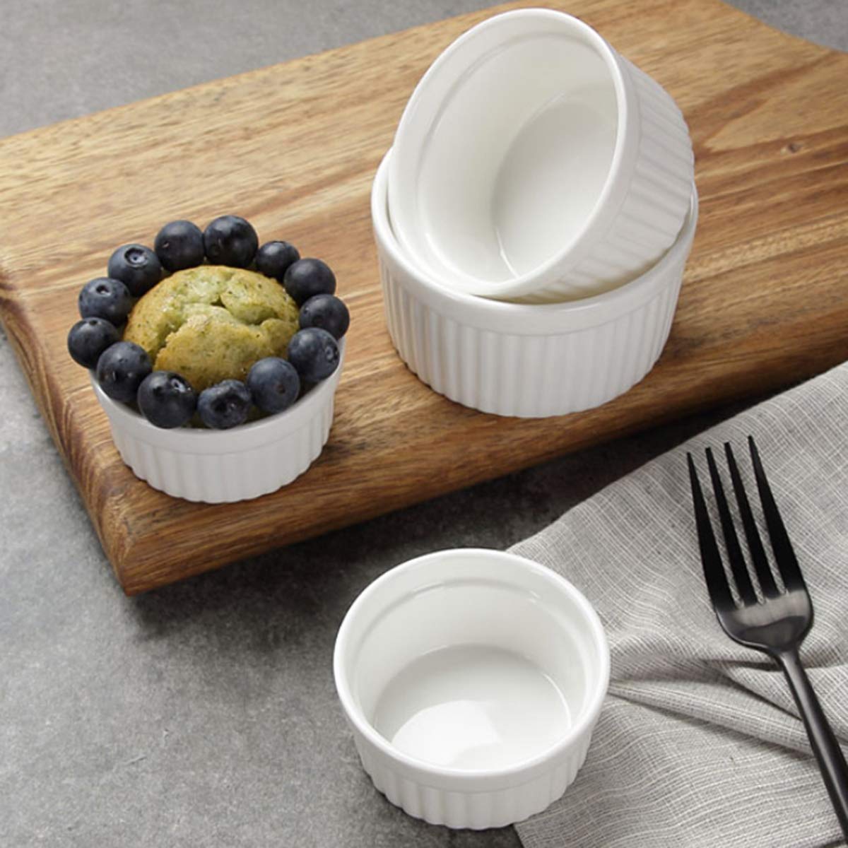 Foraineam Zestaw 12 szt. zestaw naczyń do pieczenia Ramekins, 150 ml biała porcelana suflet naczynia deserowe musztardowe kubki do pieczenia, gotowania, serwowania i więcej