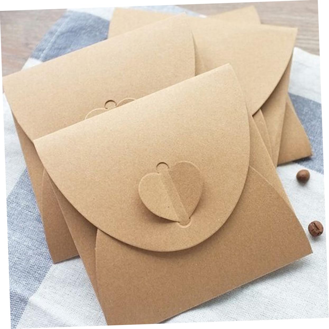 SHINEOFI Pochettes de CD avec Fermeture Cœur Lot de 50 en Papier Kraft et Isolation la Poussière Protection Anti-Rayures pour Rangement Cinéma et Maison