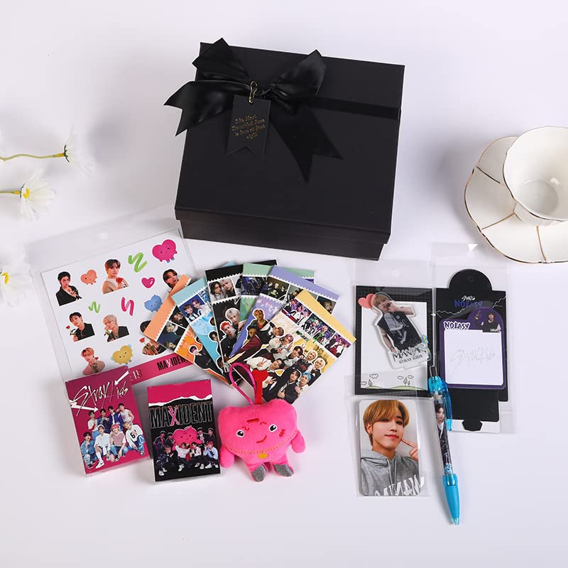 Stray Kids 公式グッズ 福袋 Amazon.co.jp: STRAY KIDS ストレイキッズ グッズ 福袋