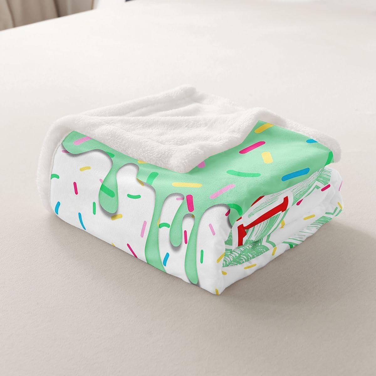 Erosebridal Baseball Kids Sherpa Blanket Sport Ice Cream Baby Size Fuzzy Plush Throw for Boys Teens Youth Baseball Gaming Fleece Blanket Cute Colorful Dessert Candy Decor for Sofa Couch, Green