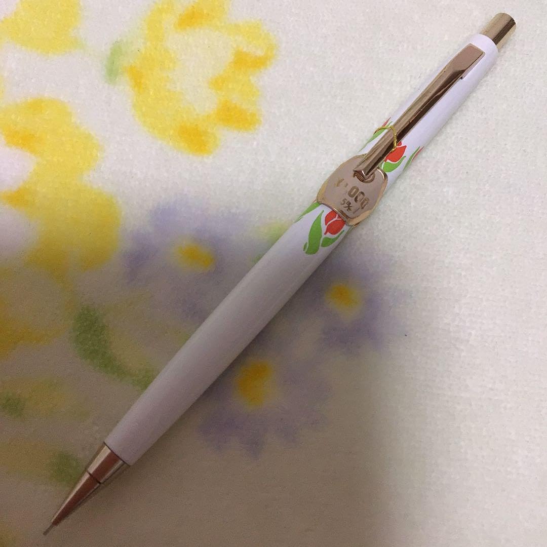 Amazon.co.jp: プラチナ シャーペン チューリップ 0.5mm 白軸 レトロ